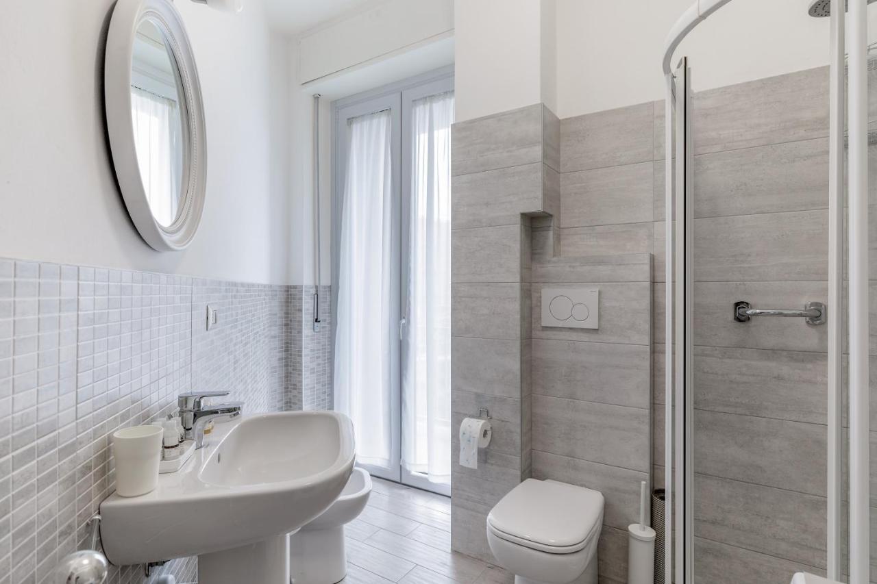 Piazza De Angeli M1 Comfortable Flat With Balcony Milano Ngoại thất bức ảnh