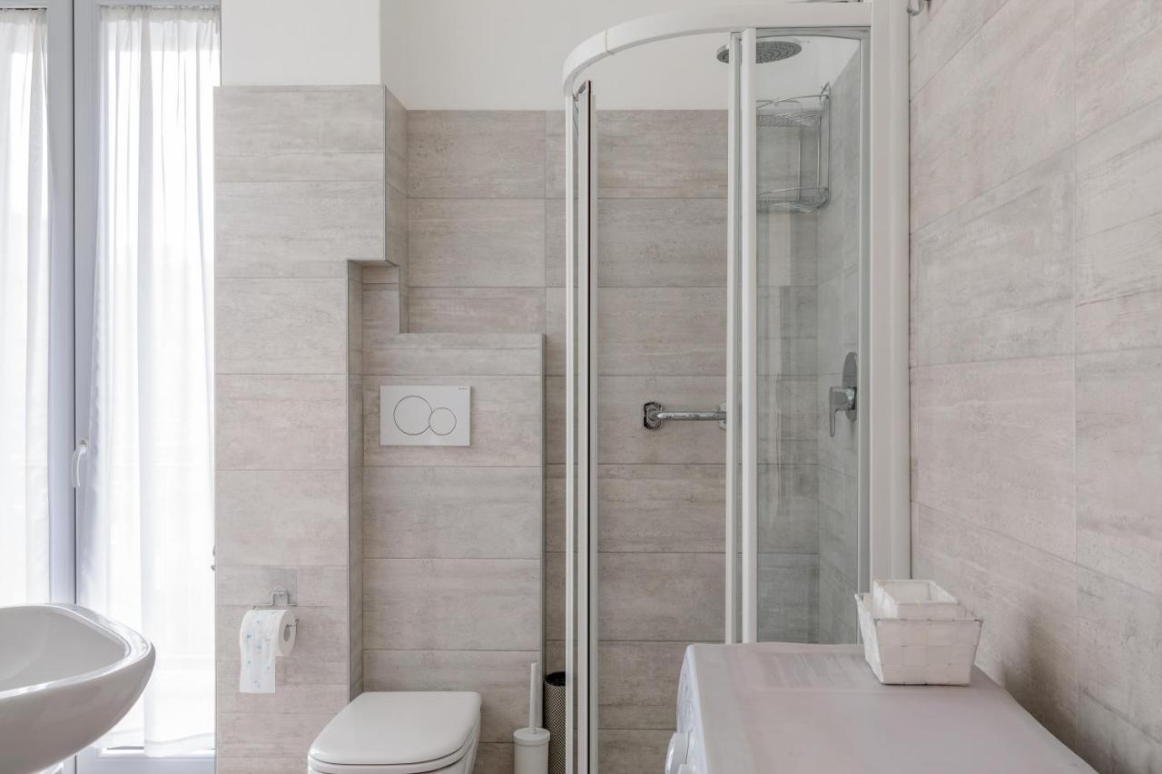 Piazza De Angeli M1 Comfortable Flat With Balcony Milano Ngoại thất bức ảnh